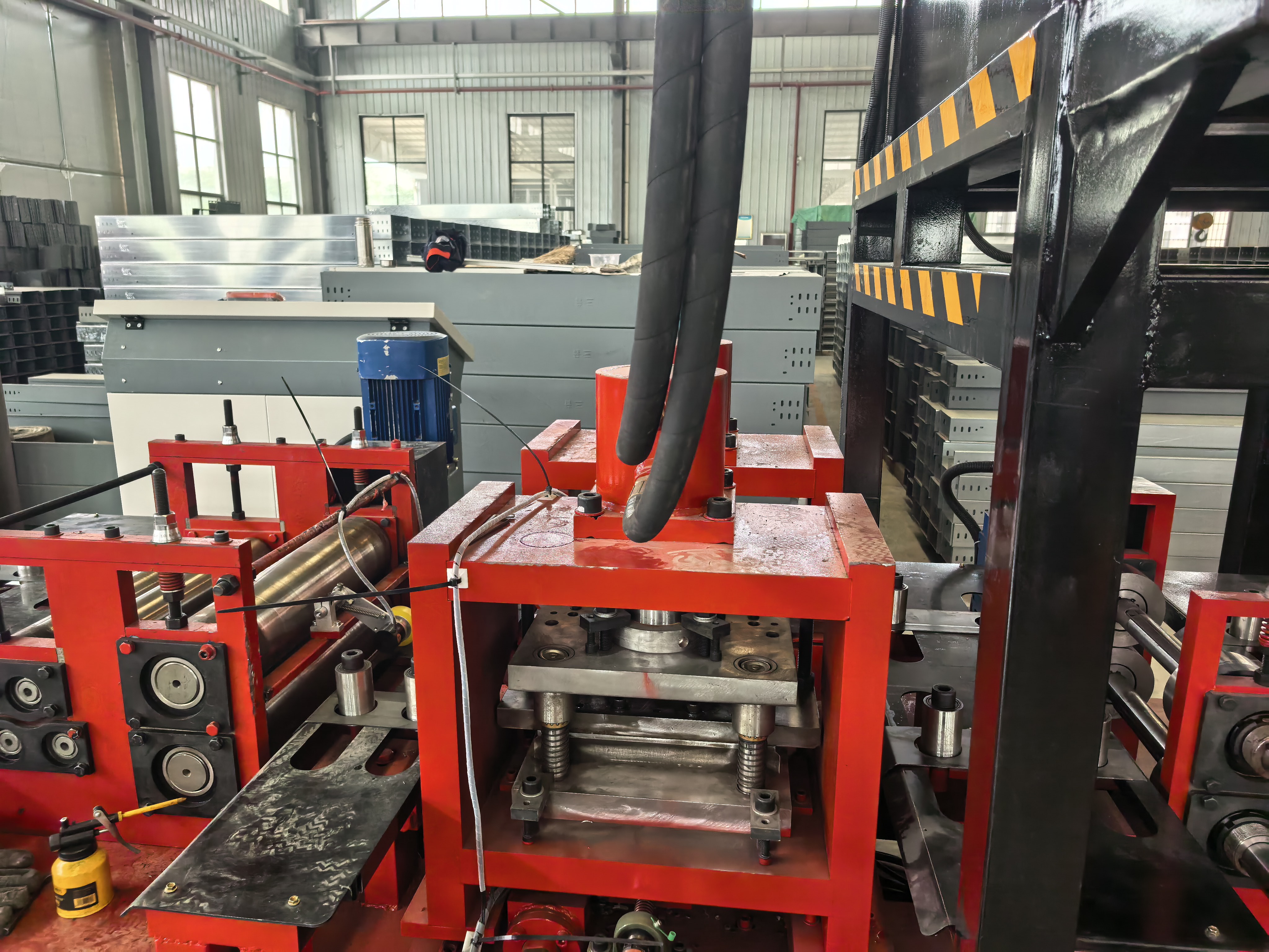 Durable Automatic Cable Tray Making Machine | Adjustable Feeding Width 200mm-600mm