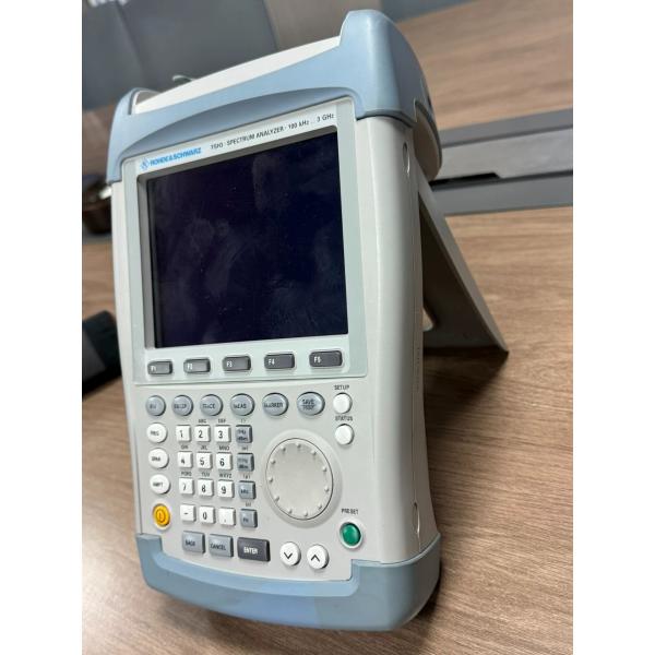 Rohde & Schwarz FSH3 3 GHz Handheld Spectrum Analyzer Used
