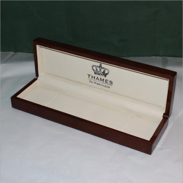 China Long Version Jewelry Bracelet Gift Box Packaging Leather Or Velvet Inside Material factory