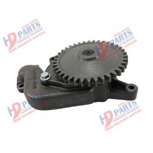 China 6D105 PC200-3 Engine Oil pump 6136-52-1210 6136-52-1100 Suitable For KOMATSU Diesel engines parts factory