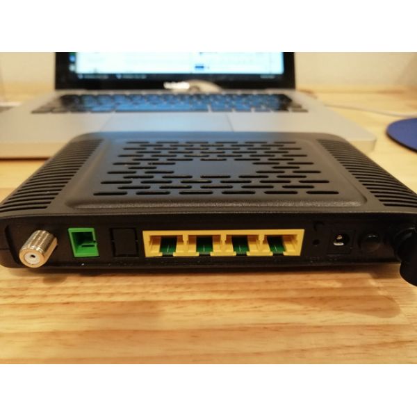 Soc Chipest FTTH ONU 1GE +3FE+WIFI+CATV Ports GPON EPON ONT DC 12V Power