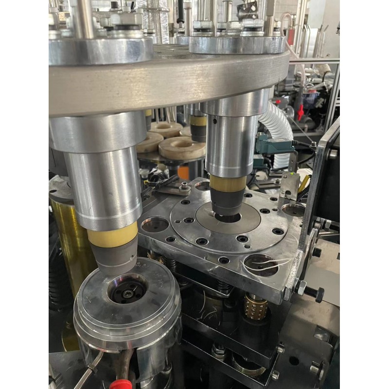 Fully Automatic High Speed Paper Cup Making Machine for One Time Coffee Cup boned way Copper bar 2200mm*1350mm*1900mm