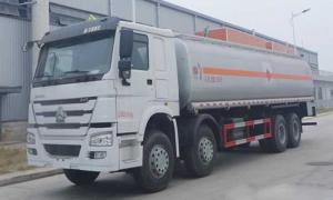 China Edible Oil Transport Vehicle Oil Tank Truck , Mobile Gas Station Fuel Oil Trucks 25-30CBM factory