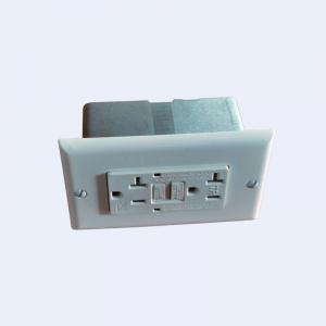 China 15A 125V AC GFCI Receptacles Duplex Tamper Resistant  Monitoring Function factory