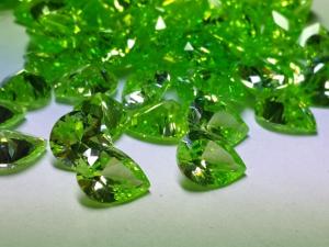 China apple green CZ wholesales,loose cubic zirconia stones on sale