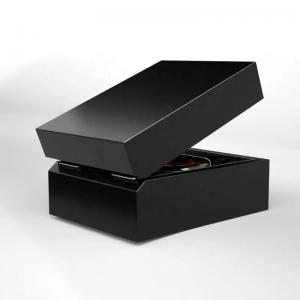 China Noble Elegant Black Wooden Perfume Box , High Glossy Customized Wooden Gift Box factory