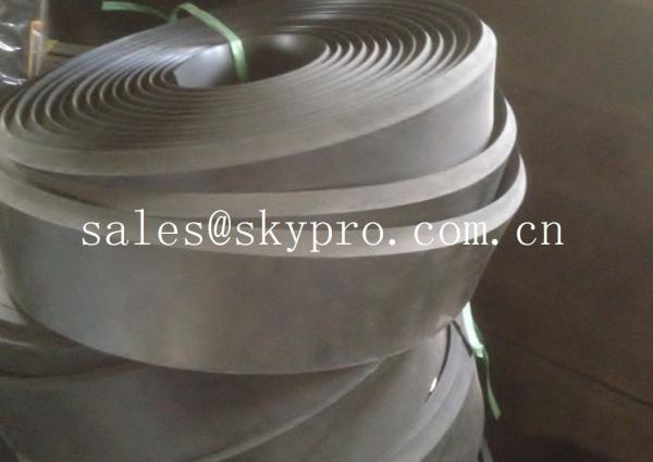 China Soft wear resistant chamfered edge conveyor skirting rubber board factory