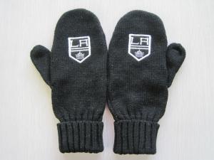 China Acrylic knitted gloves, winter glove factory