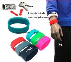 China The Wristband With a Hidden Pocket Silicone Pocket Bands, A Stylish Place to Hide Your Key factory