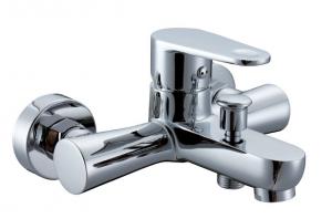 China Low Pressure Bathtub Mixer Taps With Shower , Contemporary Bathtub Faucets factory