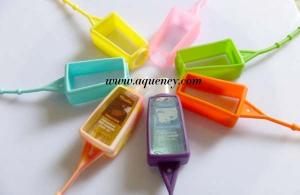 China Cheap silicone hand sanitizer holder gel silicone sanitizer holder from Anqueue factory