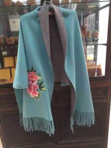 China 70%cashmere 30%wool weaving cashmere embroidary  scarf factory