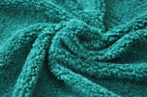 China Green 100P Wool Warp Knitted Fabric With Good Longitudinal Stability factory