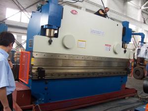 China 320 Ton Cnc Hydraulic Press Brake Bending Machine / Sheet Metal Bending Machine factory