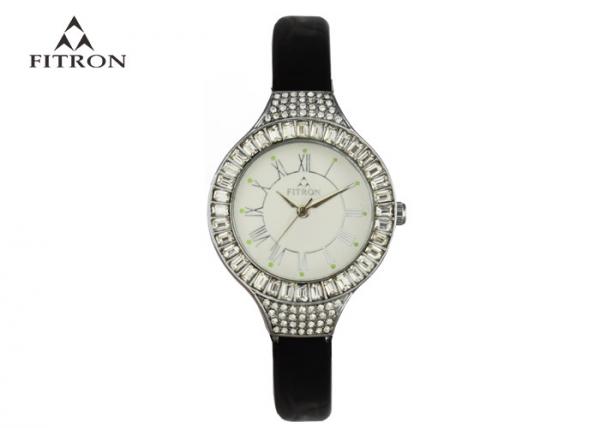 China White Alloy Shell Ladies Quartz Watches For Girlfriend Multi Colored Rainproof factory