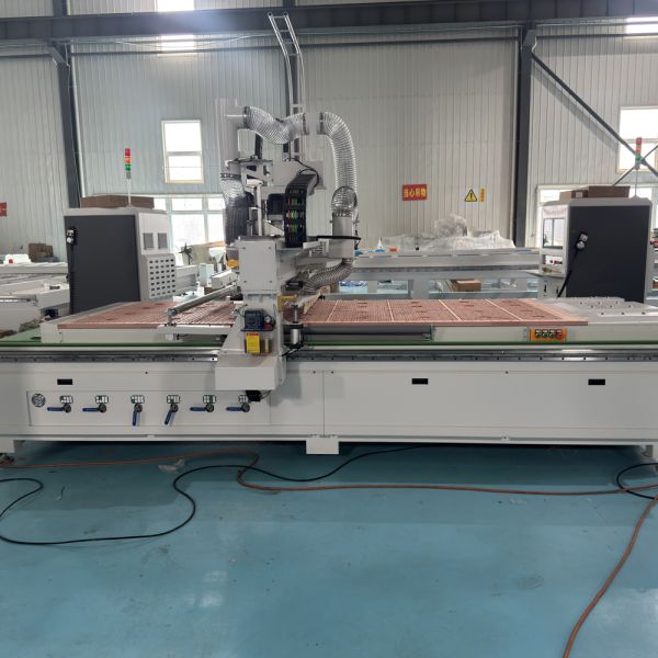1330A 9kW CNC Nesting Router For Wood Processing Applications