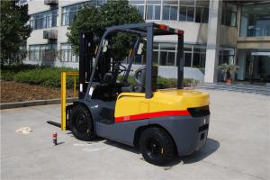China CE Approval Diesel Powered Forklift 3 Ton ISUZU Diesel Engine Forklift Truck factory