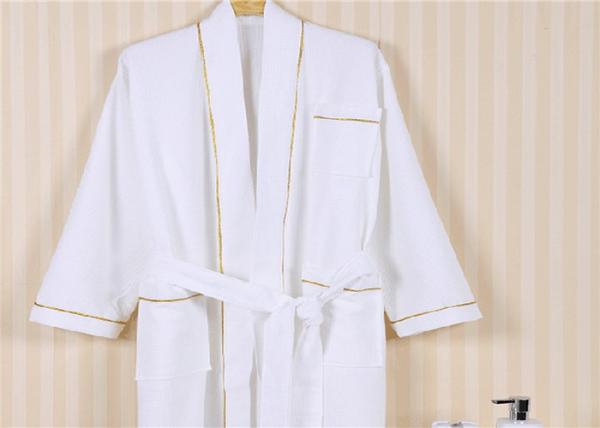 China Waffle Cotton White Color Hotel Bathrobes Towel For Robe Skin Friendly factory