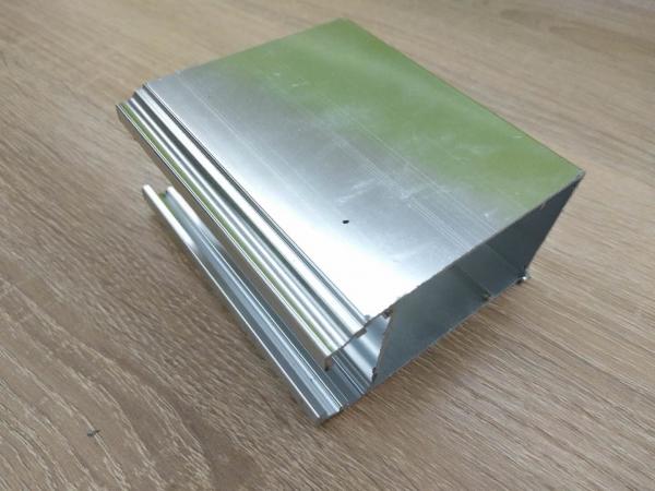 China High Hardness Powder Coated Aluminium Extrusions Wear Resistance factory