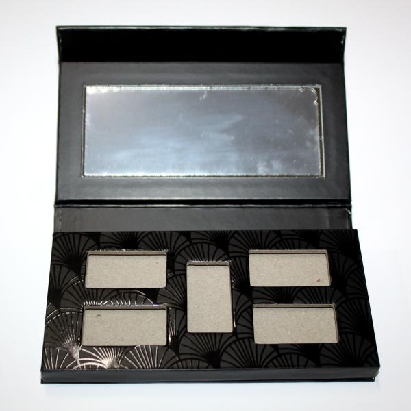 CMYK Empty Eyeshadow Palette Case Embossed Logo Eco Friendly Makeup Palette