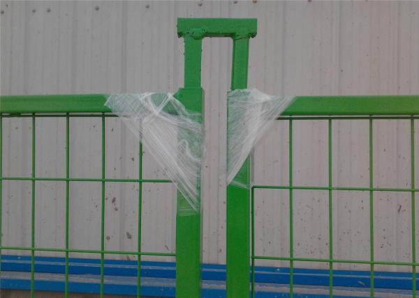 China Canada standard temporary construction fencing panels H 6'/1830mm*L 9'/2740mm Mesh  3"x6" 75mm x 100mm Powder Coating factory