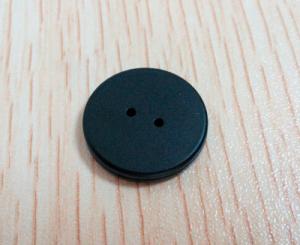 China Round two holes Laundry Tag, UHF Gen2 Laundry Tag, RFID Washing tag, High temperature factory