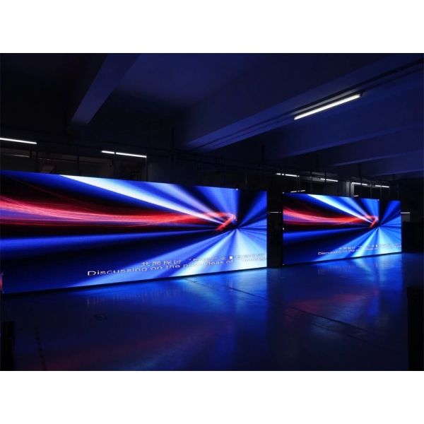 P8 Outdoor Digital Signage Displays Simple Structure Humanized Operating Interface