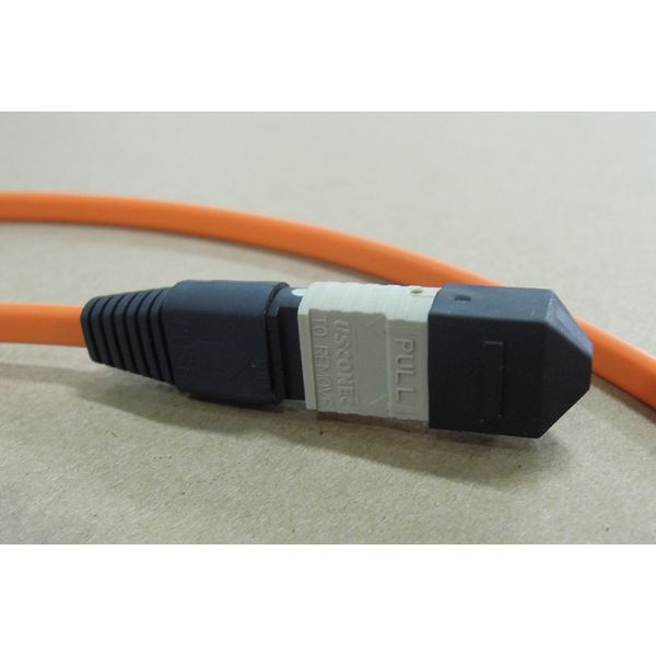 MPO / MTP 8/12/24 cores UPC/APC/OM3 Yellow/Aqua Fiber Optic Patch Cord