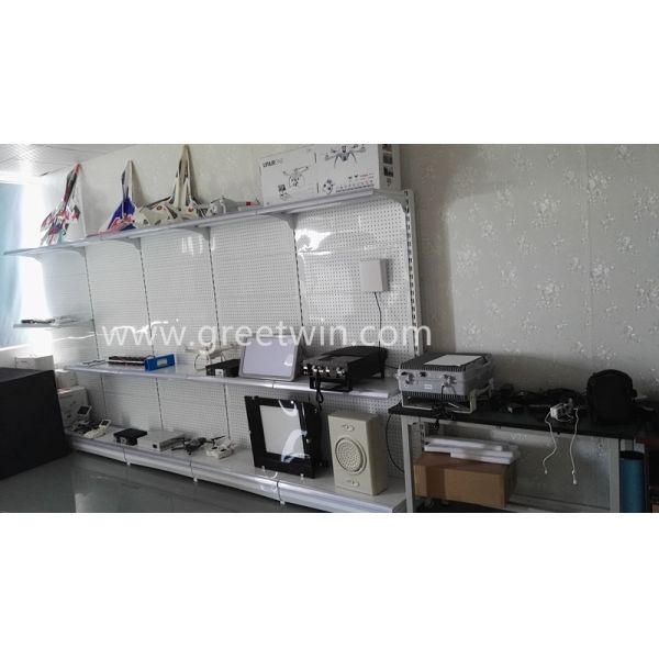 WiFi 2.4G 5.8G Mobile Phone Signal Jammer , Eight Antennas Portable Signal Blocker