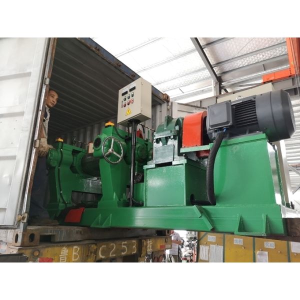26 Inch Rubber Mixing Mill Machine ISO Open Mill Rubber Mixing With Stock Blender