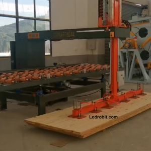 China Touch Screen Wood Loading Unloading Machine For CNC Automated Lines factory