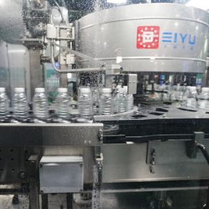 Modular Self-Labeling Self-Testing Hot Melt Glue Labeler for High-Speed Bottle