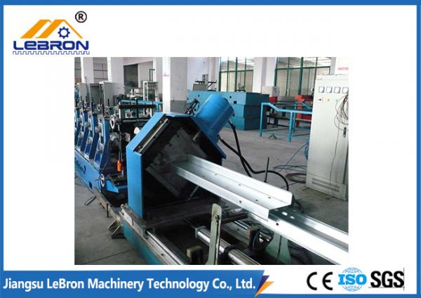 China 2018 new type  Z purlin roll forming machine made in china PLC control automatic factory