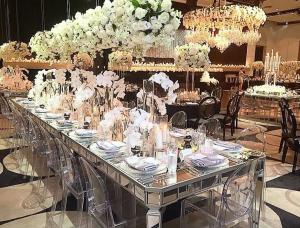 China Aisles Wedding Silver Mirrored Dining Table Rectangle Type Strong Struture on sale