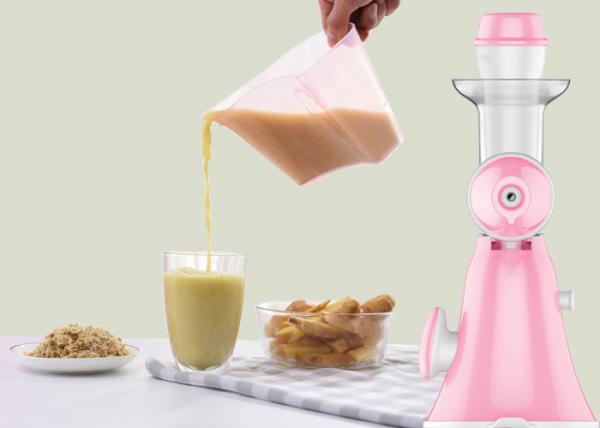 China Portable Vegetable Cold Press Slow Juicer Precise Design For Seperating Juice And Rest factory