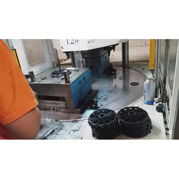 Plastic Toothbrush Injection Molding Machine Vertical JTT-550 2V3R With 180MM Opening Stroke