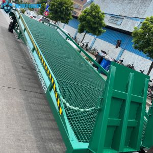 DCQH10T-10M Mobile Container Ramp for Forklift Used Loading Yard Ramp