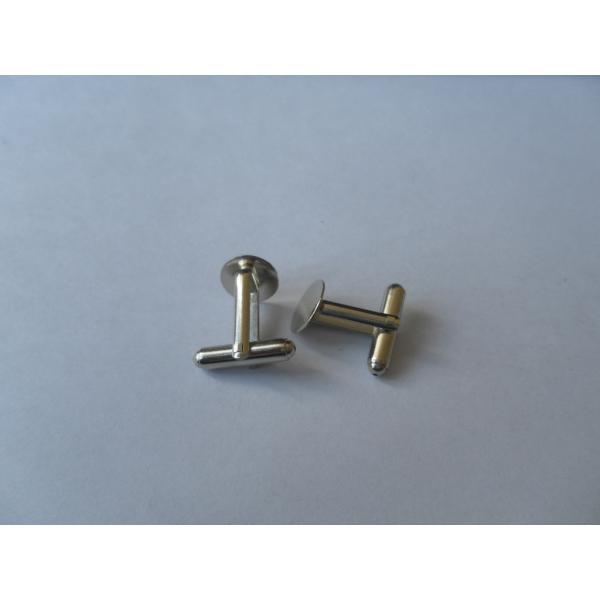 Custom national flag cufflink with epoxy