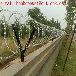 China Manufacturer Razor Barbed Tape Wire /Razor Wire / Galvanized PVC Coated Security Concertina Razor Barbed Wire /razor wie factory