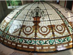 China Roof Skylight Stained Glass Skylight Cover Graphic Design Stained Glass Ceiling factory