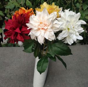 China European Style 3 Heads Dahlia Artificial Flower For Home Party Wedding Silk Flower factory