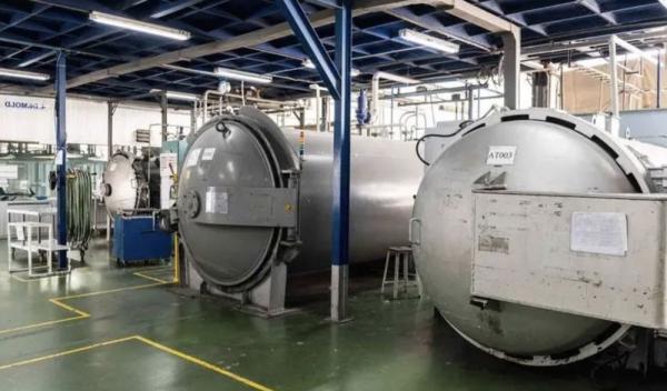 China Herb Extraction And Concentration Distillation Autoclave With Multi Functionality factory