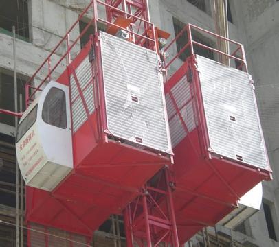 Building Construction Hoist Elevator 2000kgs Load Capacity