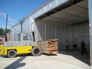 China Waterproof Wood Drying Kiln Kits , Drying Hardwood Lumber Lifting Sliding Door factory