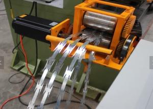 China High Efficiency Fencing Wire Making Machine , Galvanized Steel Razor Barbed Wire Machine factory