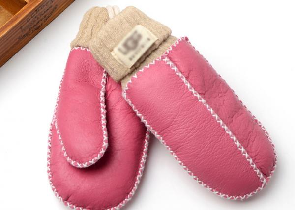 China Hand Washing Warmest Sheepskin Gloves / Crocheted Little Kids Fleece Mittens factory