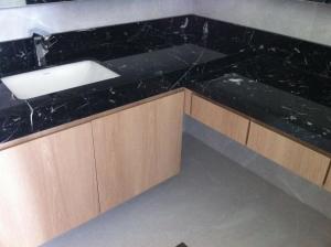 China Nero Marquan Rectangle Sink Marble Slab Countertop For Kitchen Eased Edge factory