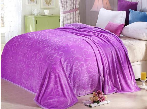China Luxury Purple Solid Flannel Blanket Warm For Sofa Bedding Anti - Pilling Soft Touch factory