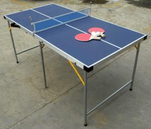 China 5FT Folding Indoor Table Tennis Table , Easy Carrying Portable Ping Pong Table factory