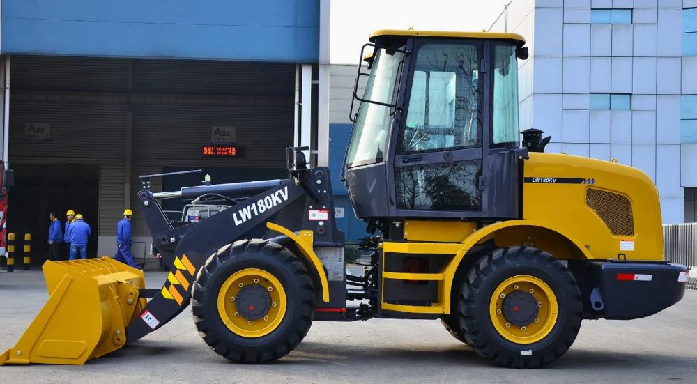 China Self-Propelled Earth-Moving Machine LW180KV Wheel Loader with Fast Operation and Flexible Steering on sale China Self-Propelled Earth-Moving Machine LW180KV Wheel Loader with Fast Operation and Flexible Steering on sale